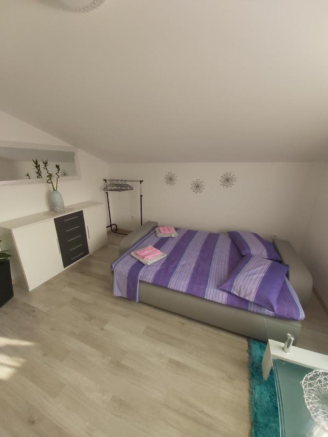 Apartment Pharos Zambratija  Eksteriør bilde