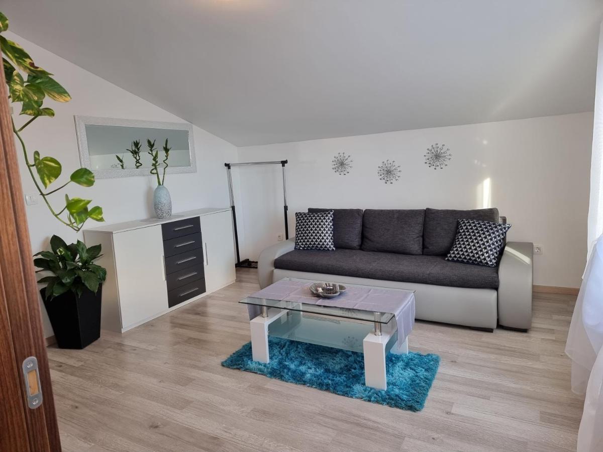 Apartment Pharos Zambratija  Eksteriør bilde
