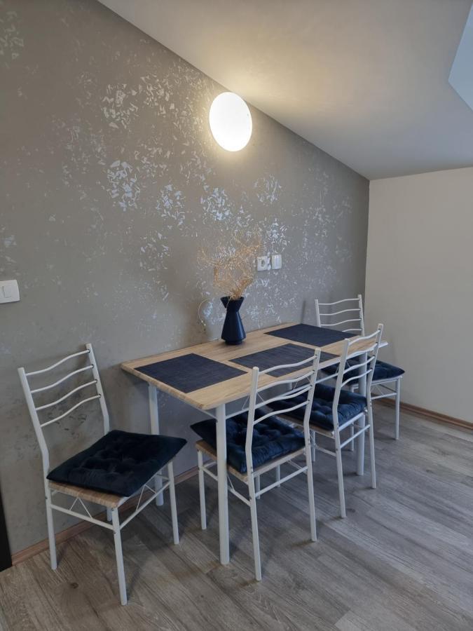 Apartment Pharos Zambratija  Eksteriør bilde